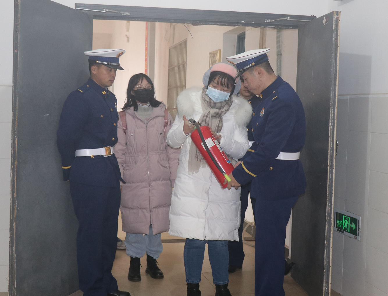 ed2203b98a924d129b683752e7ae3271.png ed2203b98a924d129b683752e7ae3271.png